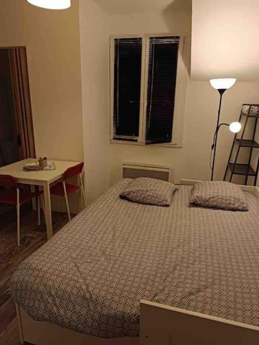 Studio Au Centre De Quimper 2Eme Et Appartement Buitenkant foto